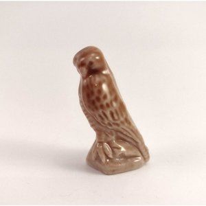 Wade Whimsy Red Rose Tea Figurine Miniature Endangered Animals Peregrine FALCON